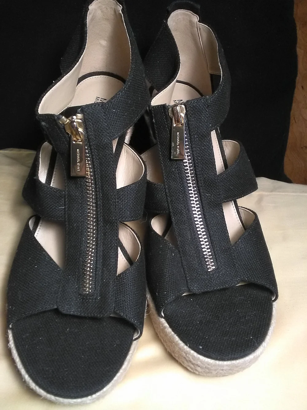 NWT Michael Kors Black Canvas Wedge Espadrille Sandals Gold Zipper 4 IN. Sz. 9